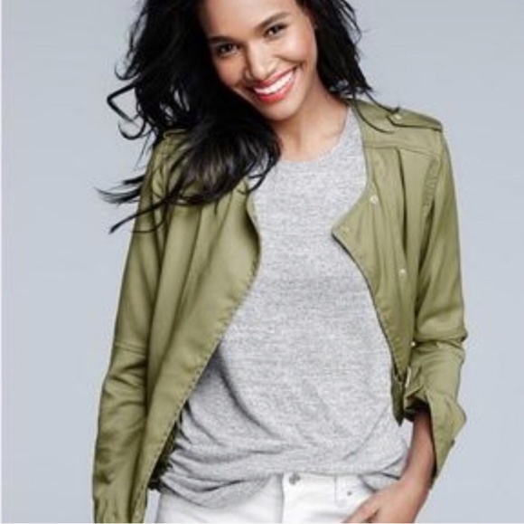 GAP Jackets & Blazers - GAP Army Green lightweight Jacket
